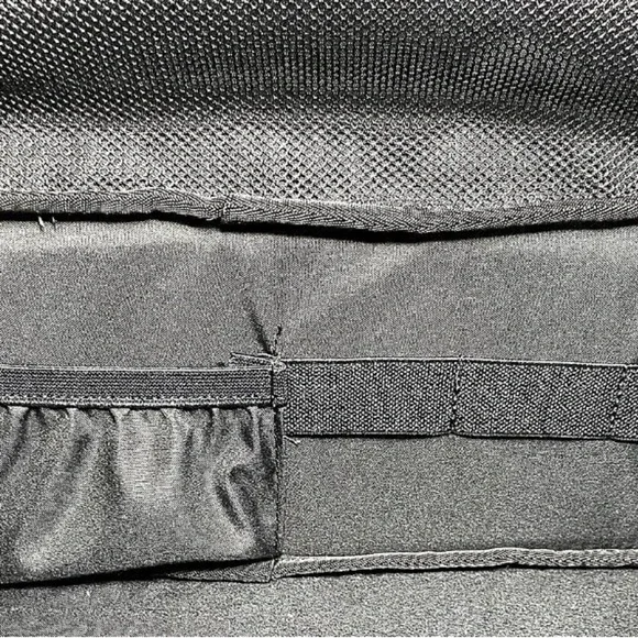 Nike Men's Black Duffel Bag with Blue Logo - Picture 9 of 11